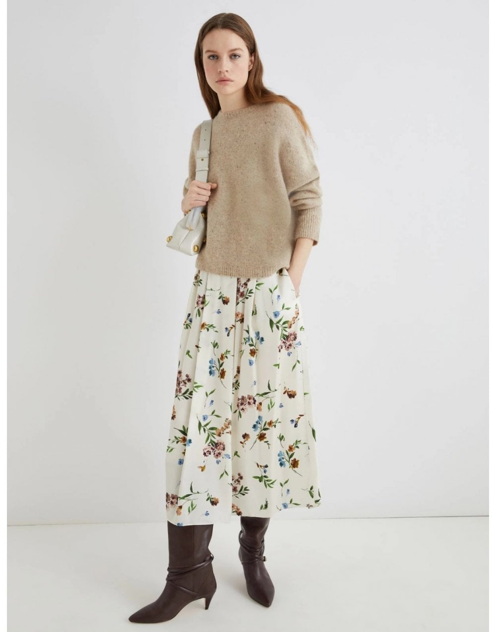 Young Ideas/Henmores - Albina Crew Neck Jumper - 002 Camel - XS