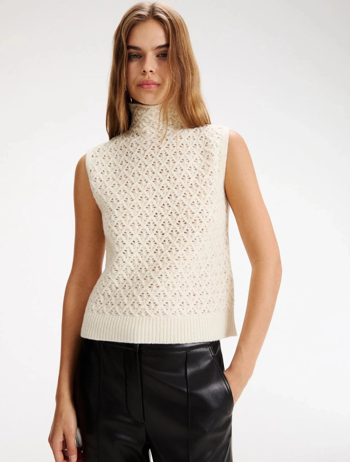 Young Ideas & Henmores -Eliche Diamond Stitch Sleeveless Knit -001 Cream -S