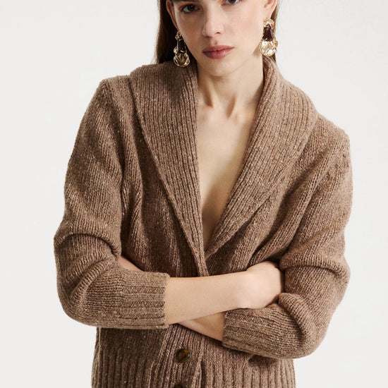 Young Ideas & Henmores -Geode Low V Buttoned Cardigan -001 Hazelnut Brown -XS