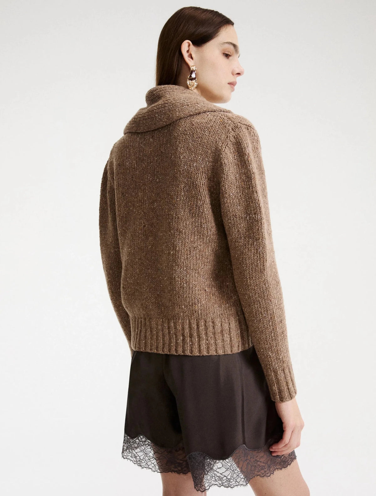 Young Ideas & Henmores -Geode Low V Buttoned Cardigan -001 Hazelnut Brown -XS