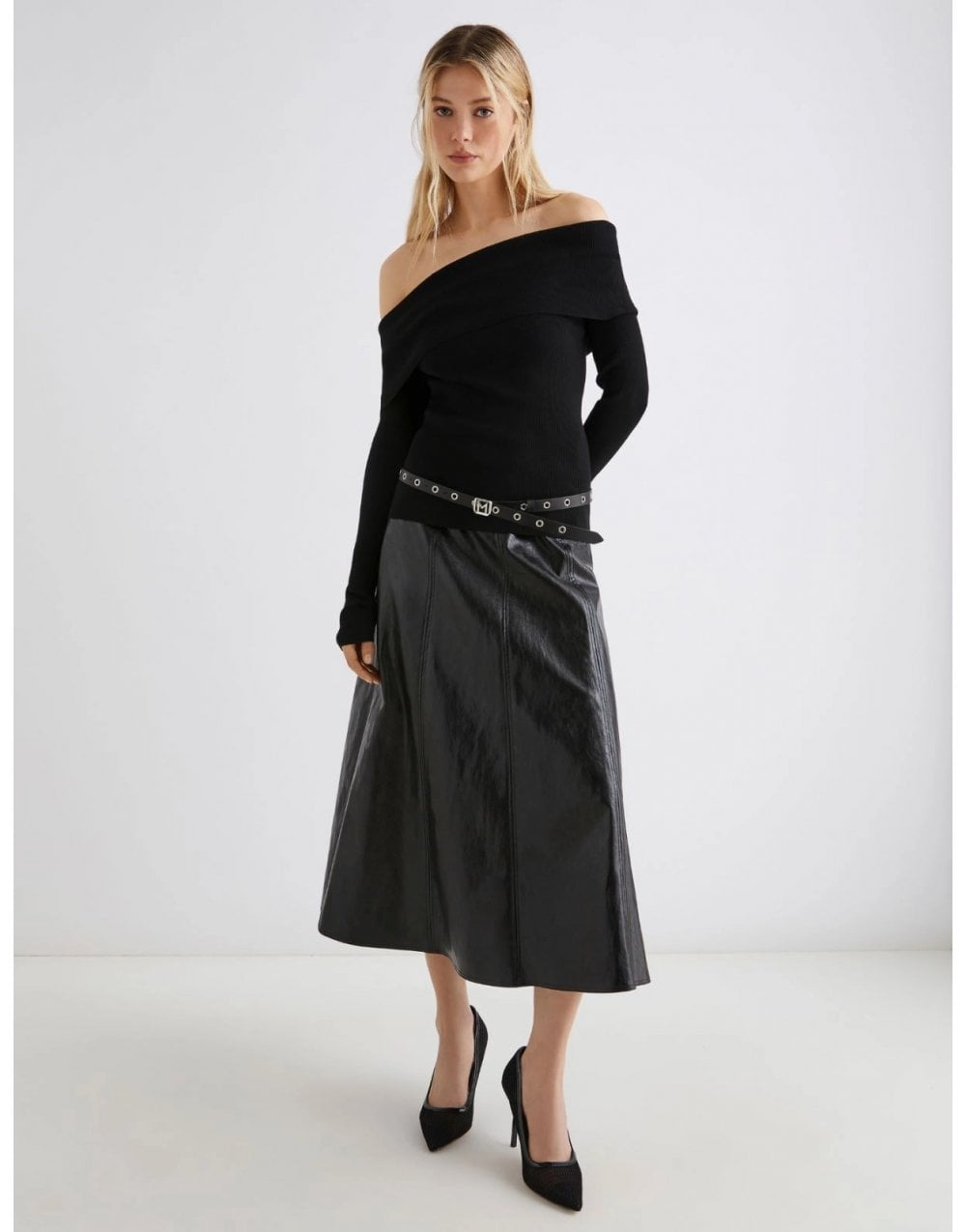 Young Ideas/Henmores - Gerry Off Shoulder Long Sleeve Fitted Knit - 005 Black - S