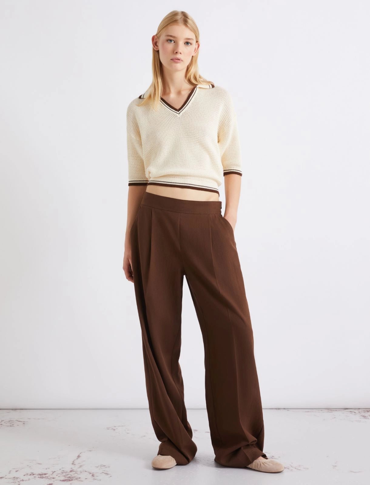 Young Ideas/Henmores - Targa Pleated Linen Mix Trousers - 002 Brown - 8