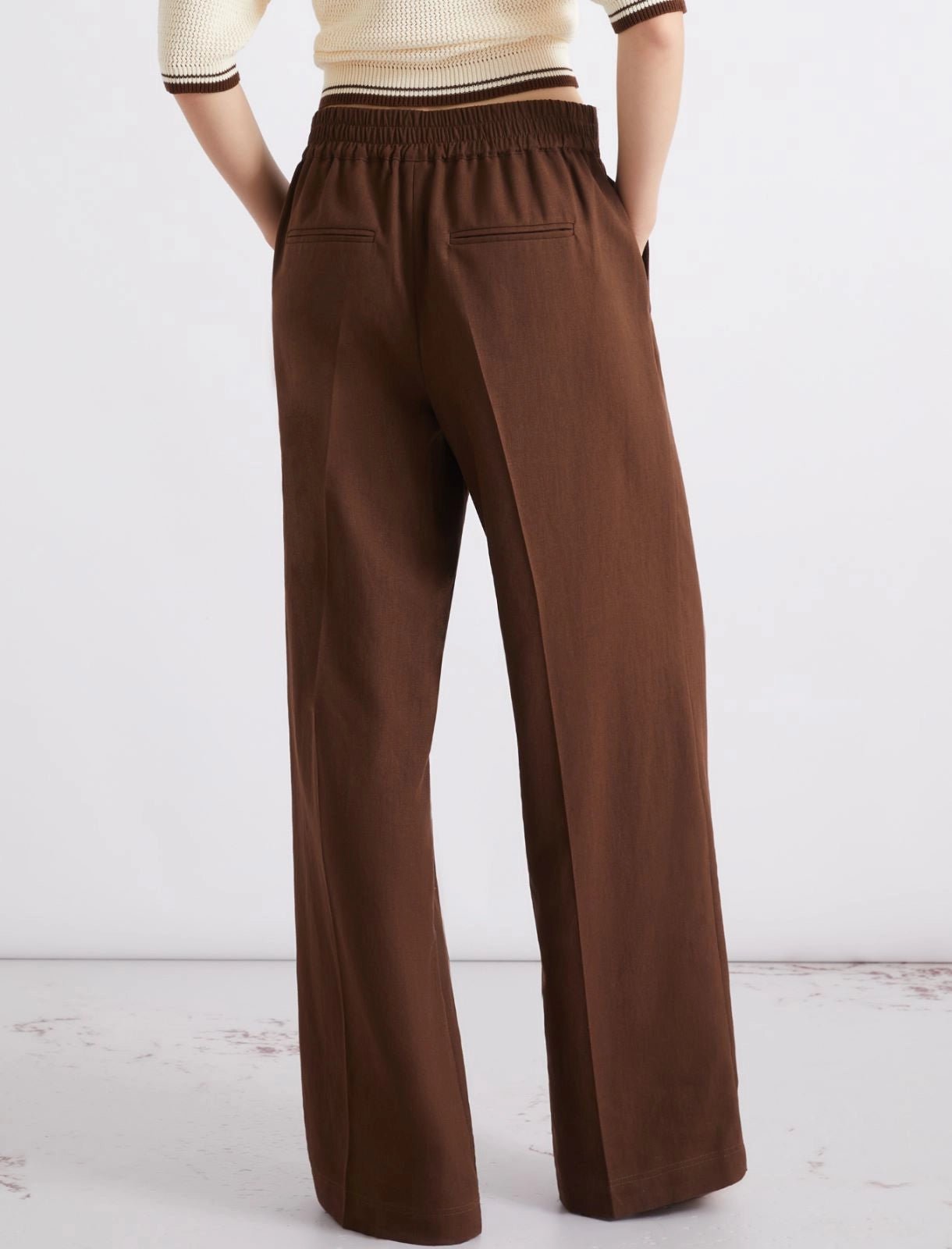 Young Ideas/Henmores - Targa Pleated Linen Mix Trousers - 002 Brown - 8