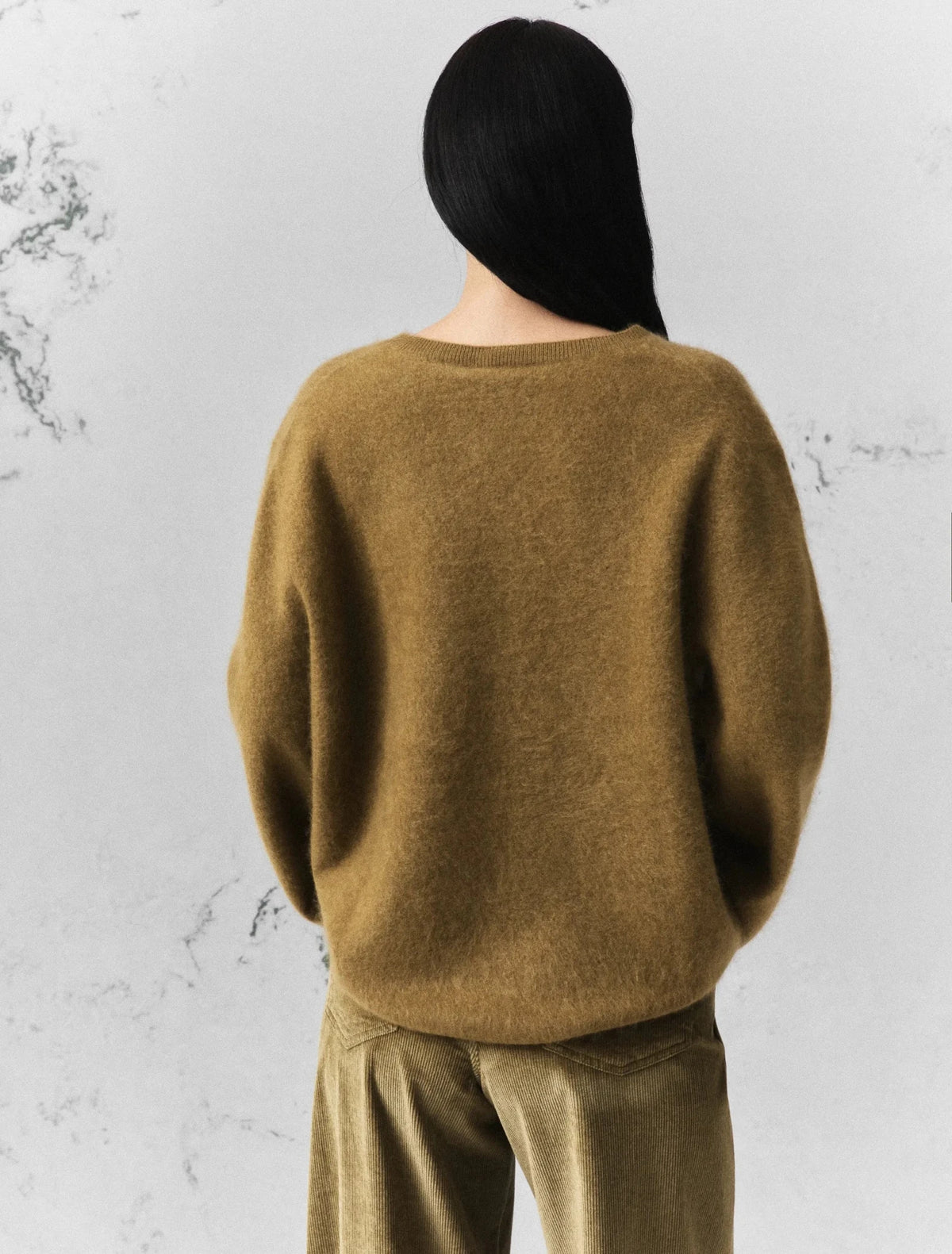 Young Ideas & Henmores -Vezzoso Brushed Wool Cashmere Jumper -004 Oil Green -S