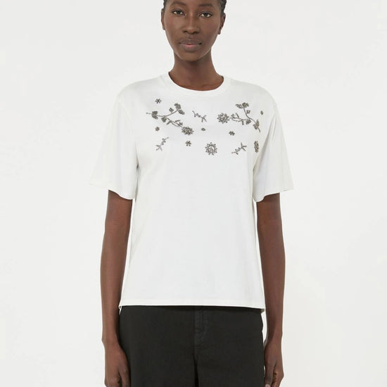 Young Ideas/Henmores - Agile Flowers Embroidery T-Shirt - 003 White - S