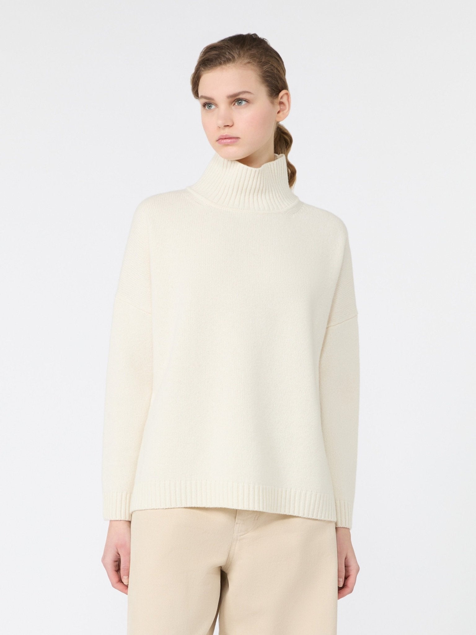 Young Ideas & Henmores -Borgia High Neck Relaxed Jumper -001 Ivory -XS