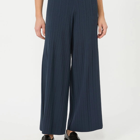 Young Ideas & Henmores - Garza Plisse Wide Leg Trousers - 004 Navy - XS