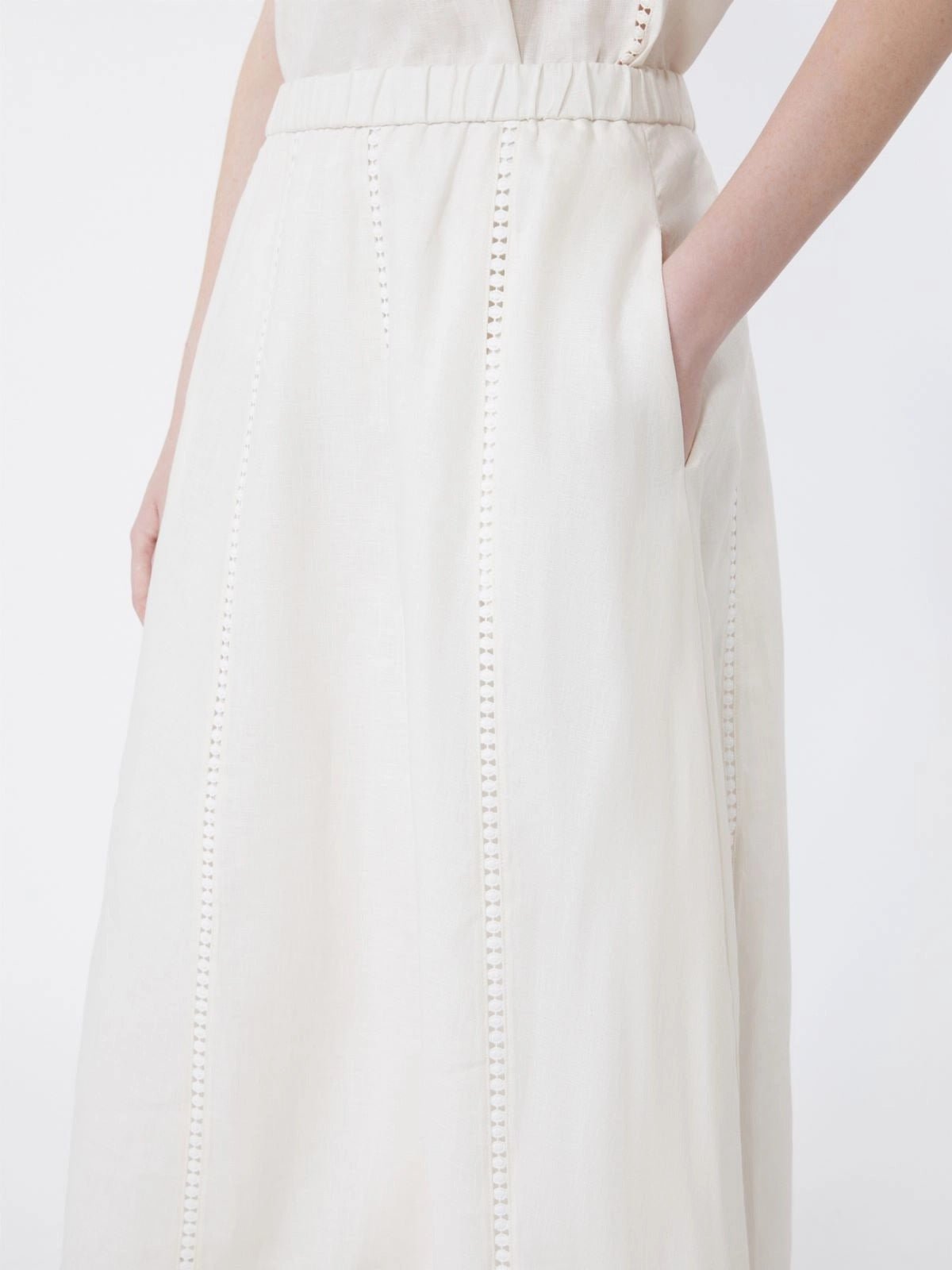 Young Ideas/Henmores - Gergo Linen Embroidered Skirt - 002 Ecru - XS