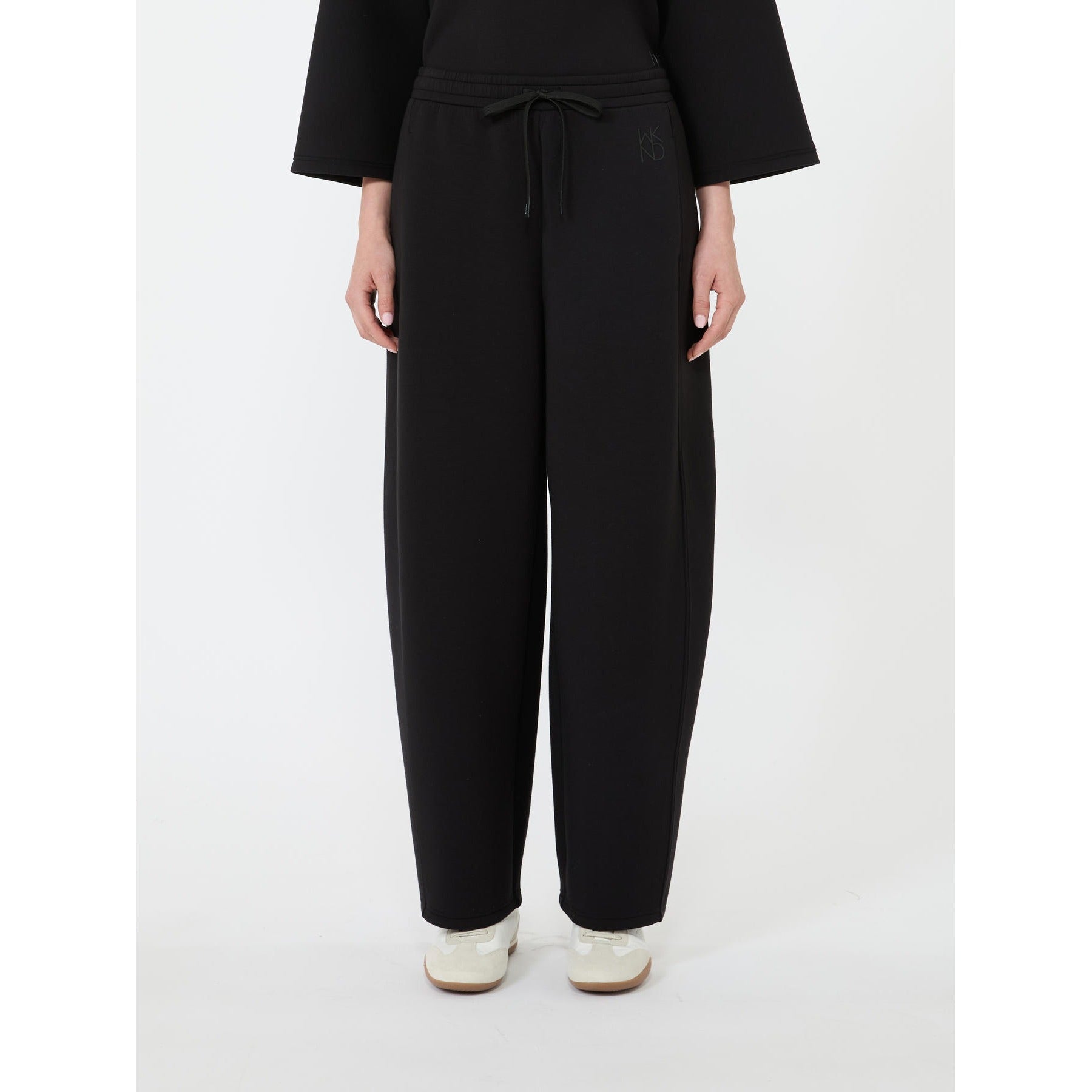 Young Ideas & Henmores -Getto Barrel Leg Joggers -001 Black -XS
