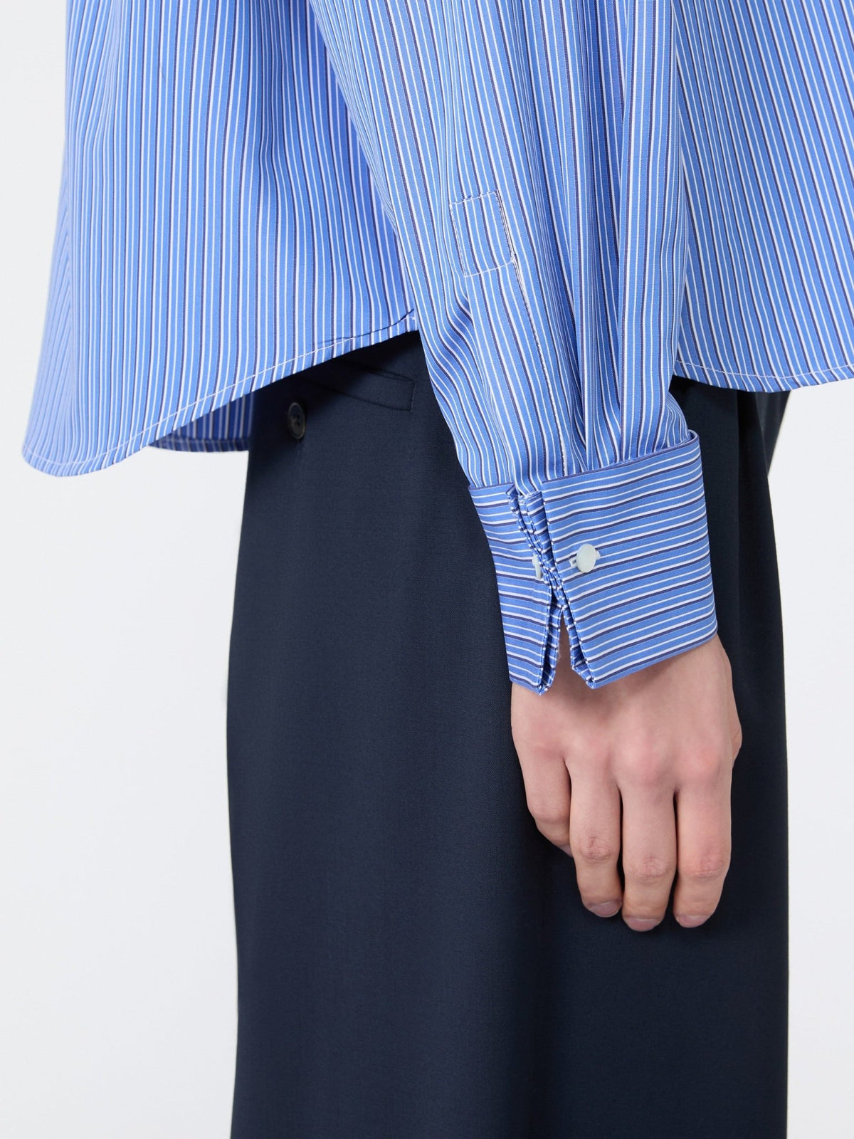 Young Ideas & Henmores -Ovatta Alternate Stripe Shirt -003 Navy/Blue -6