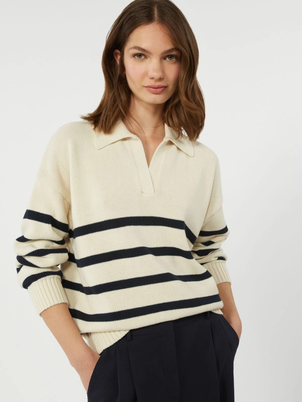 Young Ideas/Henmores - Panfilo V Neck Collared Stripe Jumper - 011 Navy Pinstripes - XS