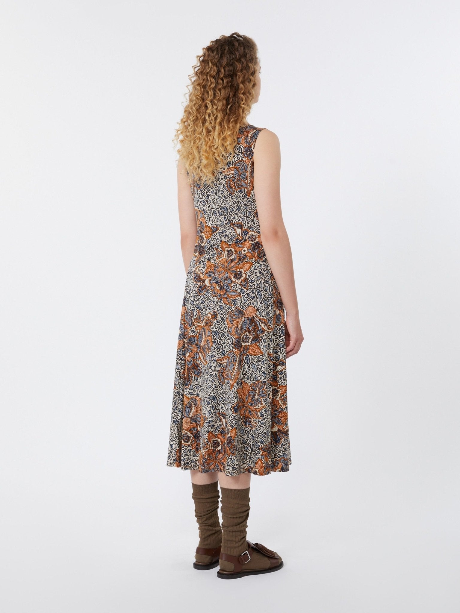 Young Ideas & Henmores - Pausa Sleeveless Jersey Dress - 008 Tobacco Ornamental Print - S