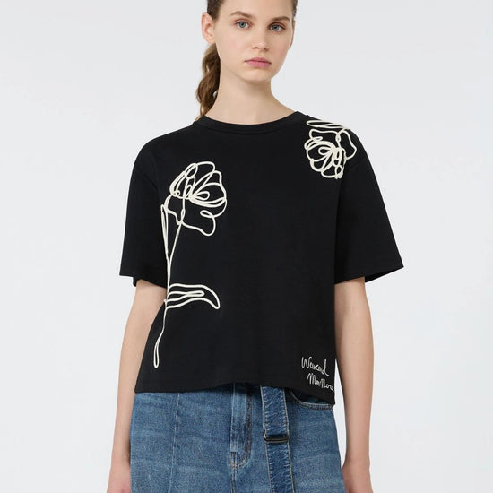 Young Ideas & Henmores -Sala Flower Embroidered T-Shirt -008 Black -XS