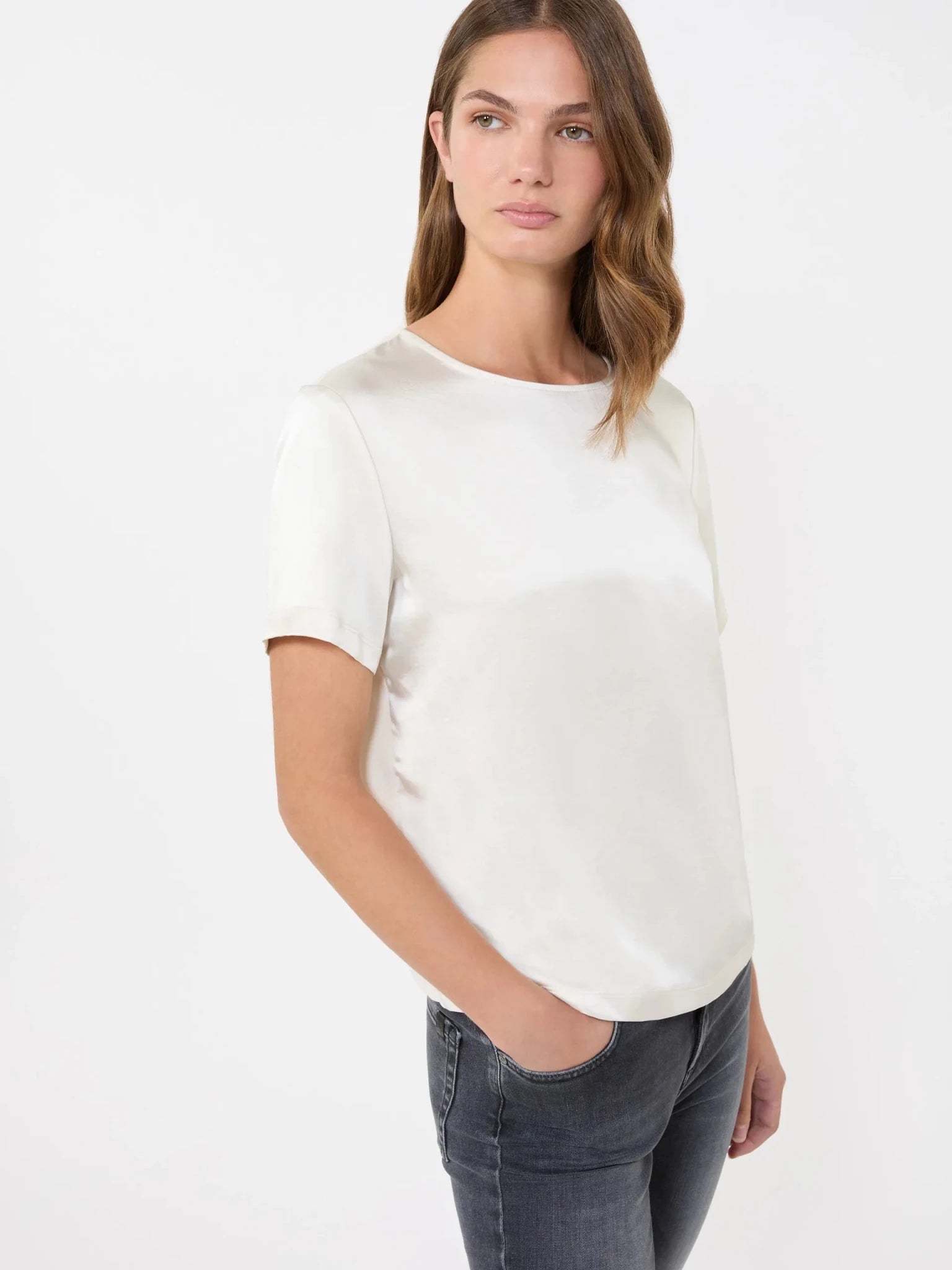 Young Ideas & Henmores - Zona Jersey Silk Touch Top - 002 Nude Beige - XS