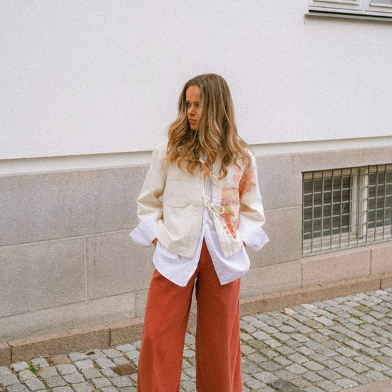 Young Ideas & Henmores -Bantry Stalom Wide Leg Jeans -272 Cowhide Burgundy -25