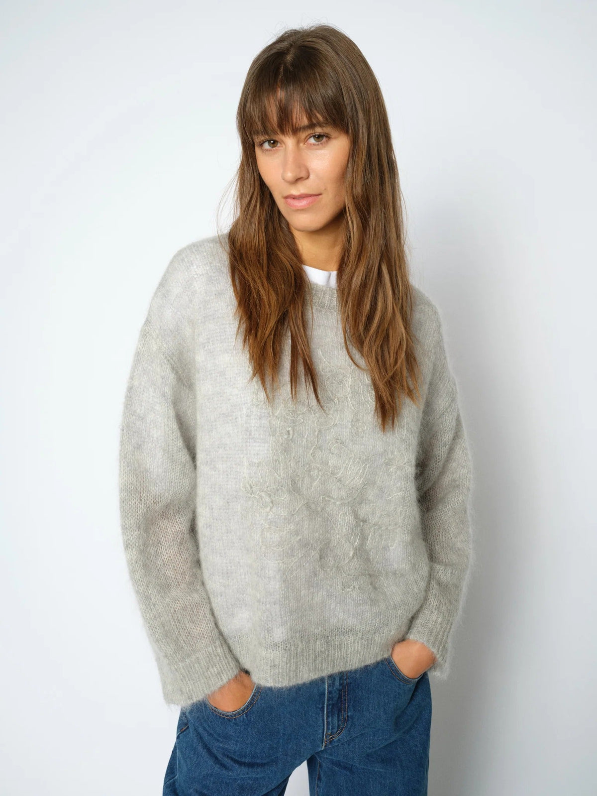 Young Ideas & Henmores -Bernat Aroa Embroidered Jumper -876 Light Grey Melange -XS