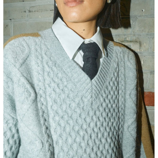 Young Ideas/Henmores - Beth Ottili Contrast V Neck Jumper - 919 Grey Melange Multi - XS