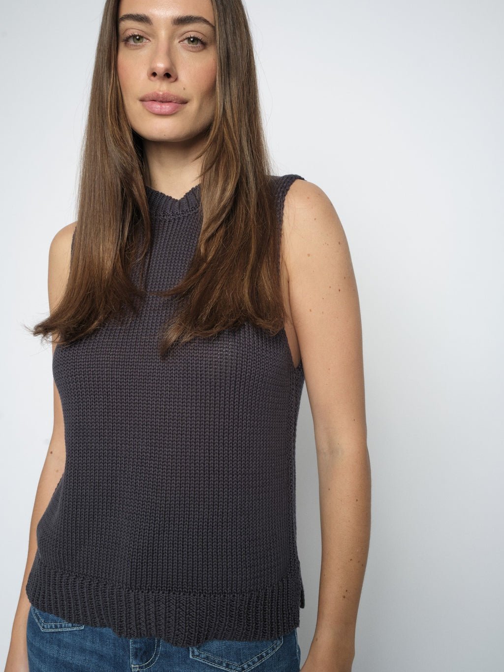 Young Ideas & Henmores -Bine Cotton Sleevless Top -191 India Ink -XS