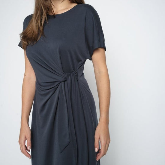 Young Ideas & Henmores -Juliette Knot Detail Midi Dress -191 India Ink -XS