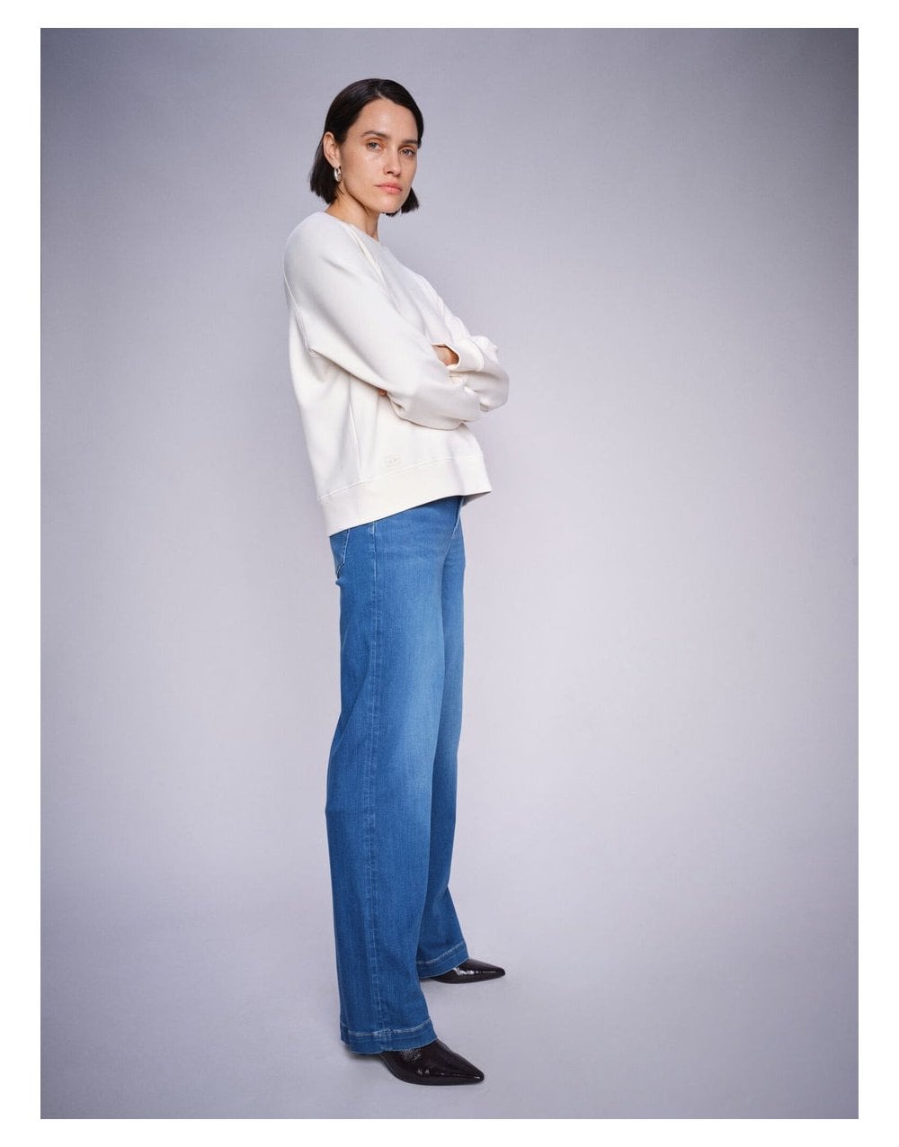 Young Ideas/Henmores - MMDara 32 Deluxe Jeans - 493 Mid Blue - 26