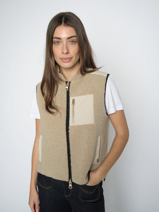 Young Ideas & Henmores -Rowe Eli Teddy Gilet -174 Feather Grey -XS