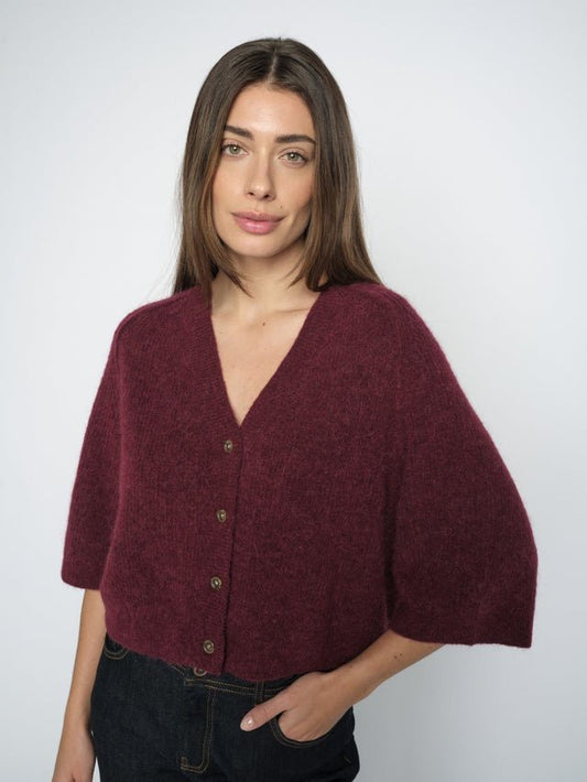 Young Ideas & Henmores -Thora Lizet Short Knit Cardigan -273 Cabernet -XS