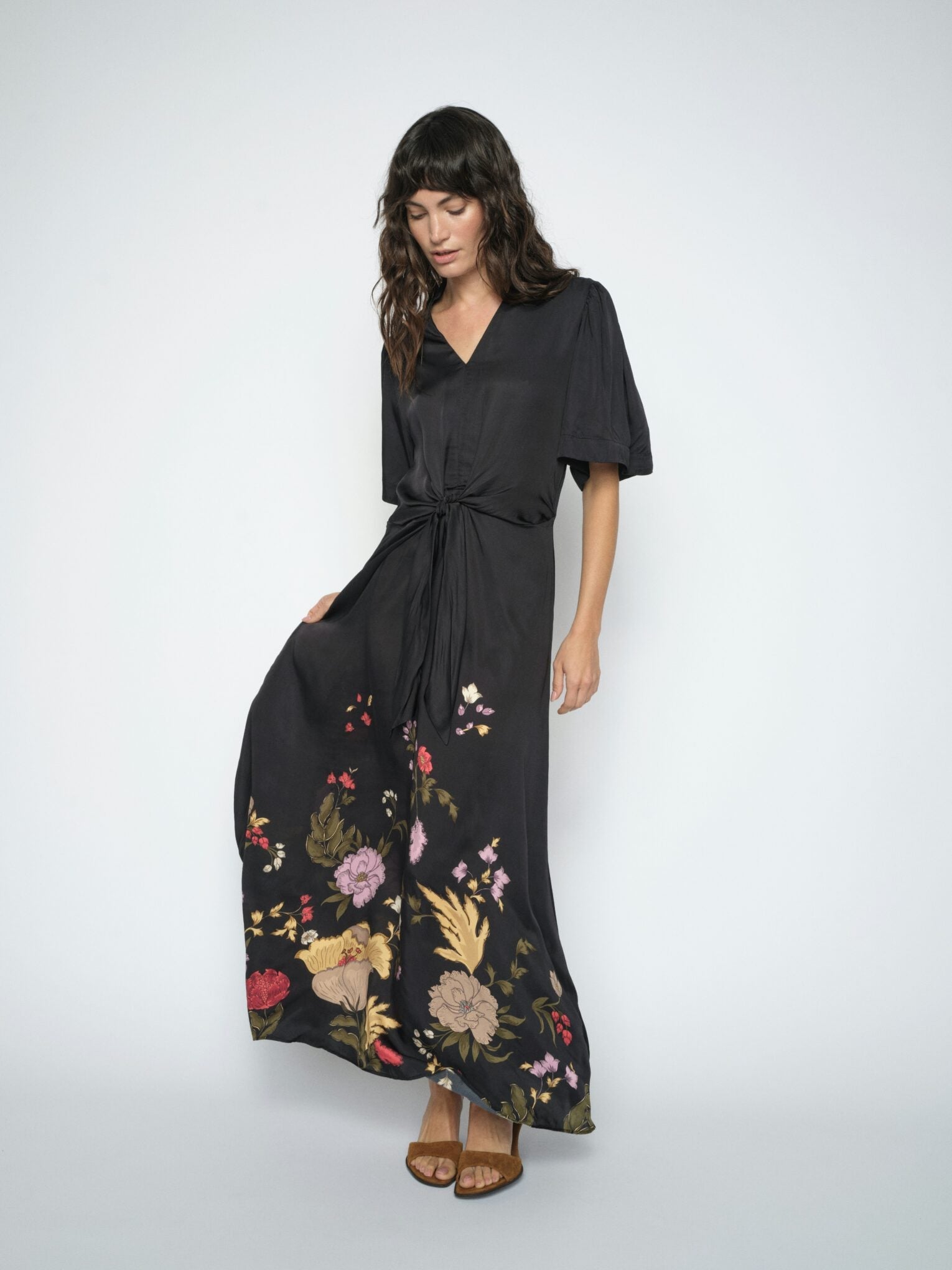 Young Ideas & Henmores -Wandi Flowwi Knot Detail Dress -801 Black -XS