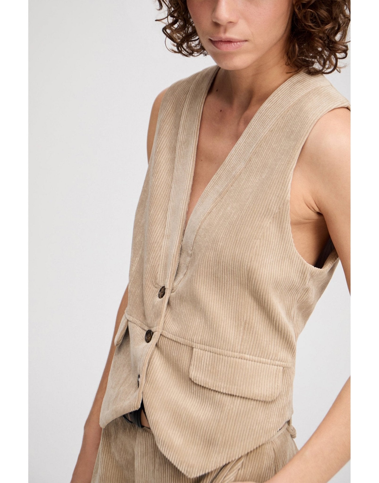Young Ideas/Henmores - Lillian Waistcoat - Latte - 8