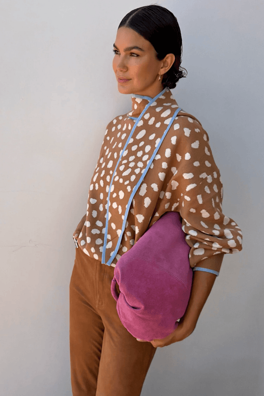 Young Ideas & Henmores -Deer Scarf Jumper -Tan -XS