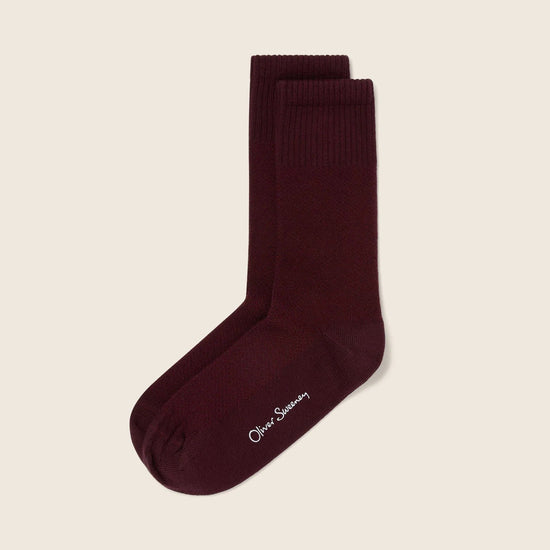 Young Ideas & Henmores -Cuba Knitted Socks -Burgundy -M