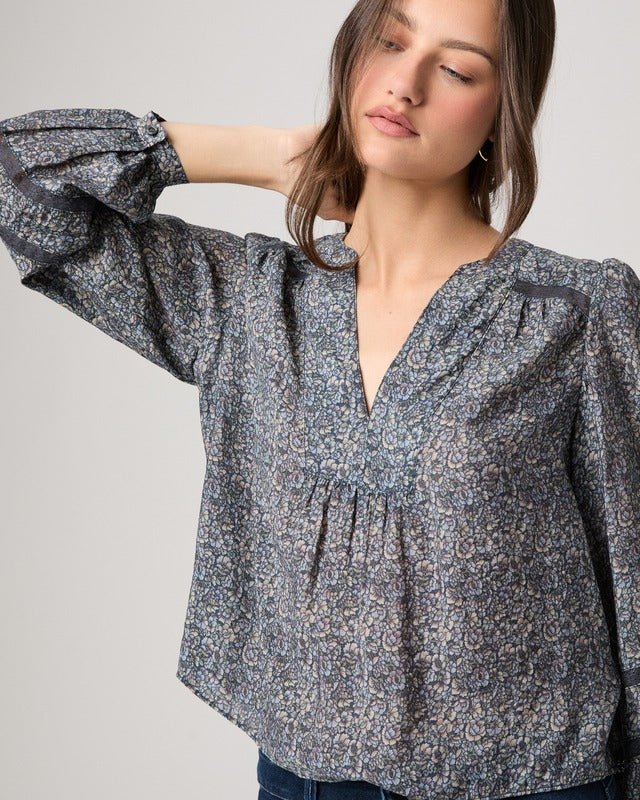 Young Ideas/Henmores - Calgary Printed Blouse - Navy Multi - XS