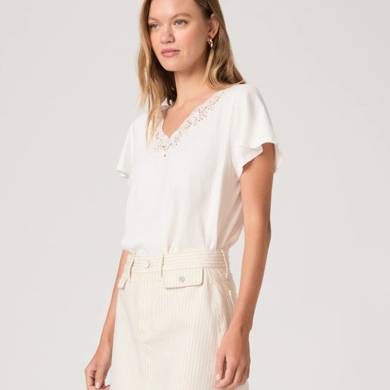 Young Ideas & Henmores -Vicky Lace T-Shirt -White -XS