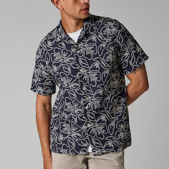 Young Ideas & Henmores - Floral Embroidery Short Sleeve Shirt - 49 Dark Navy - M
