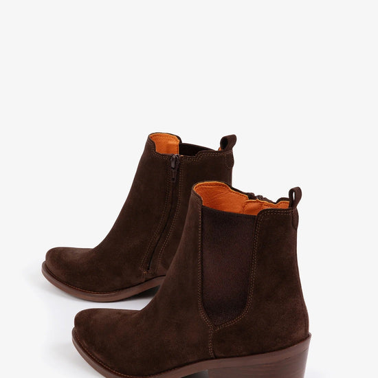 Young Ideas & Henmores -Rove Suede Boot -229 Bitter -4