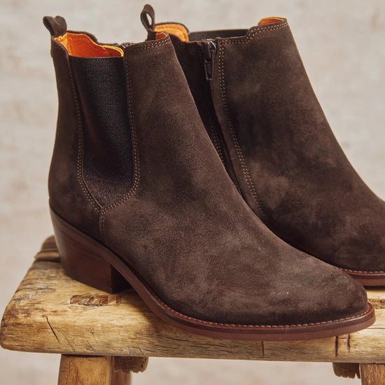 Young Ideas & Henmores -Rove Suede Boot -229 Bitter -4