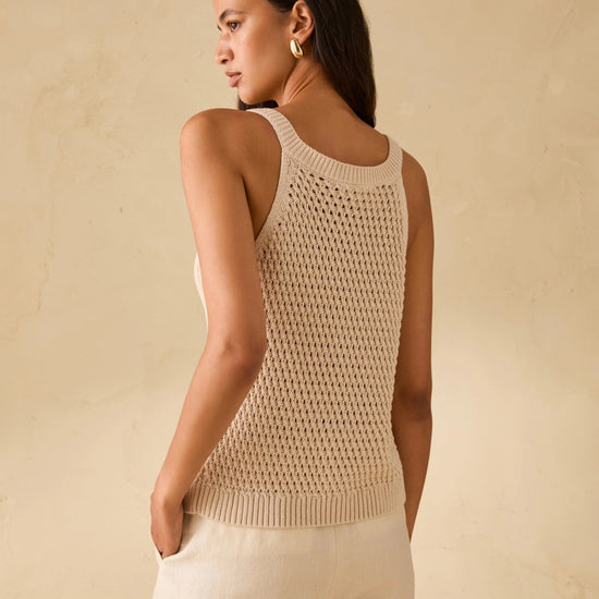Young Ideas & Henmores - Dialogo Buttoned Knitted Sleeveless Vest - 001 Dark Cream - XS