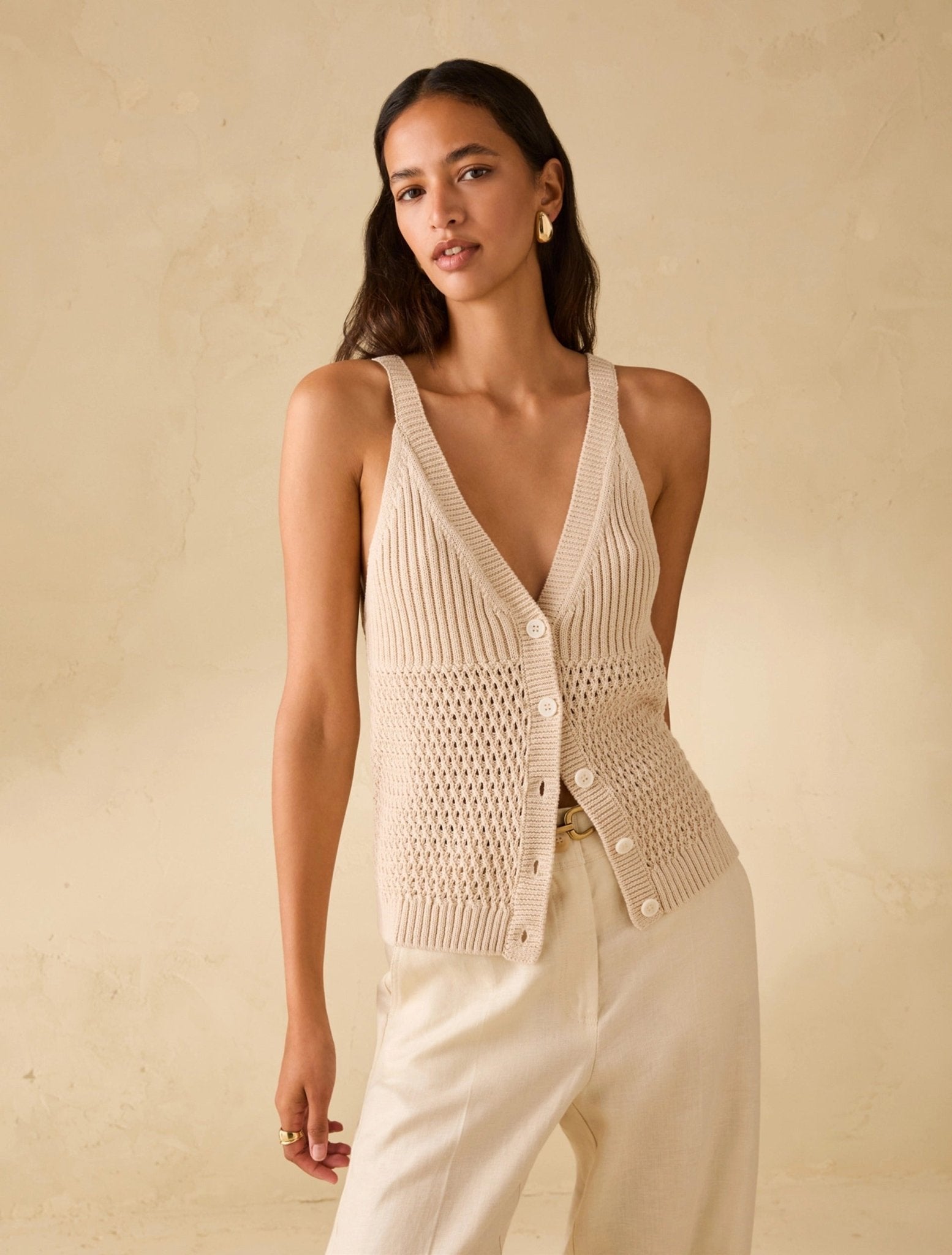 Young Ideas & Henmores - Dialogo Buttoned Knitted Sleeveless Vest - 001 Dark Cream - XS