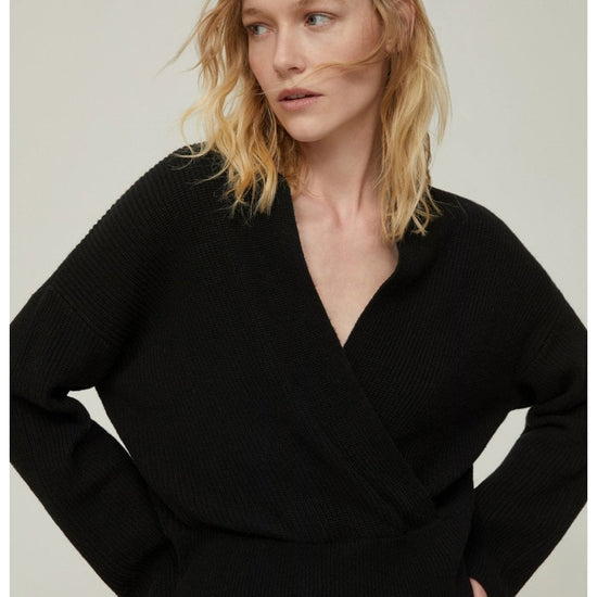 Young Ideas/Henmores - Ovest Crossover Jumper - 007 Black - XS