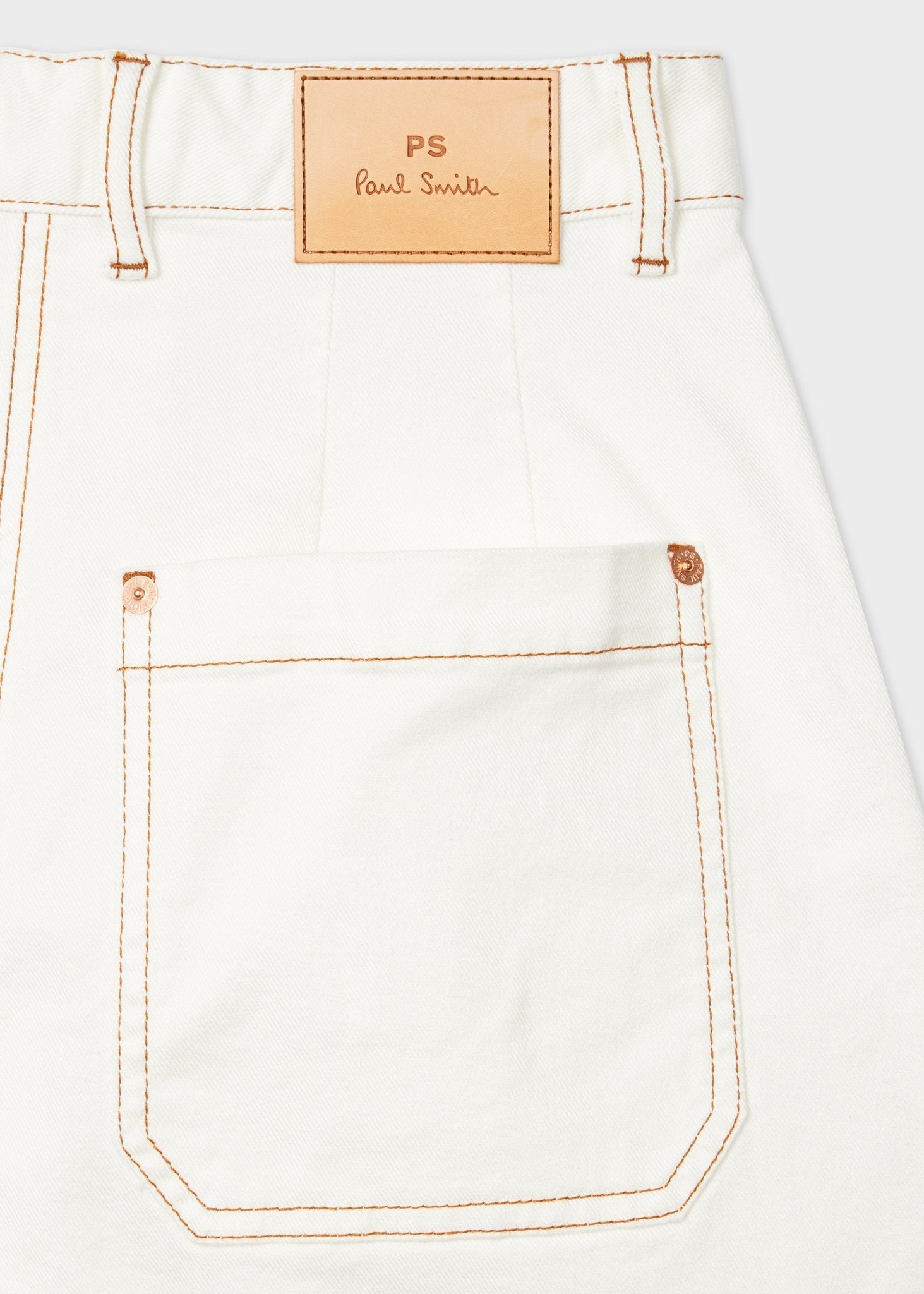 Young Ideas & Henmores - Contrast Stitch Shorts - 01 White - 26