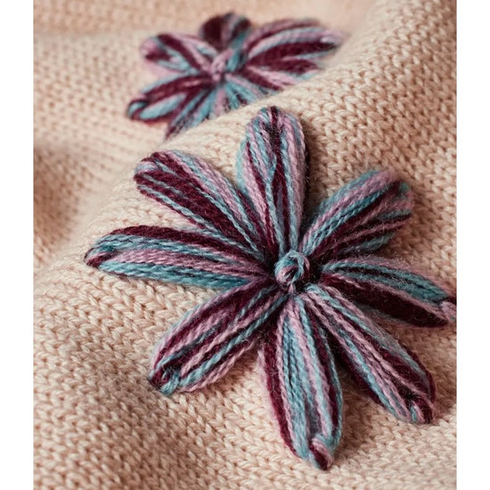 Young Ideas/Henmores - Flower Scatter Crew Neck Jumper - 08 Parchment - XS