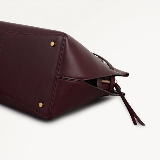 Young Ideas/Henmores - Christina Medium Ziptop Shoulder Bag - Dark Cherry - OS