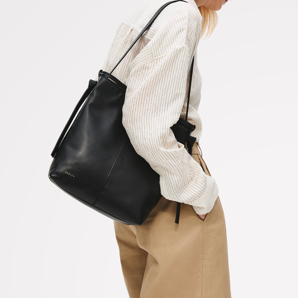 Young Ideas/Henmores - Connaught Medium Ziptop Shoulder Bag - Black - OS