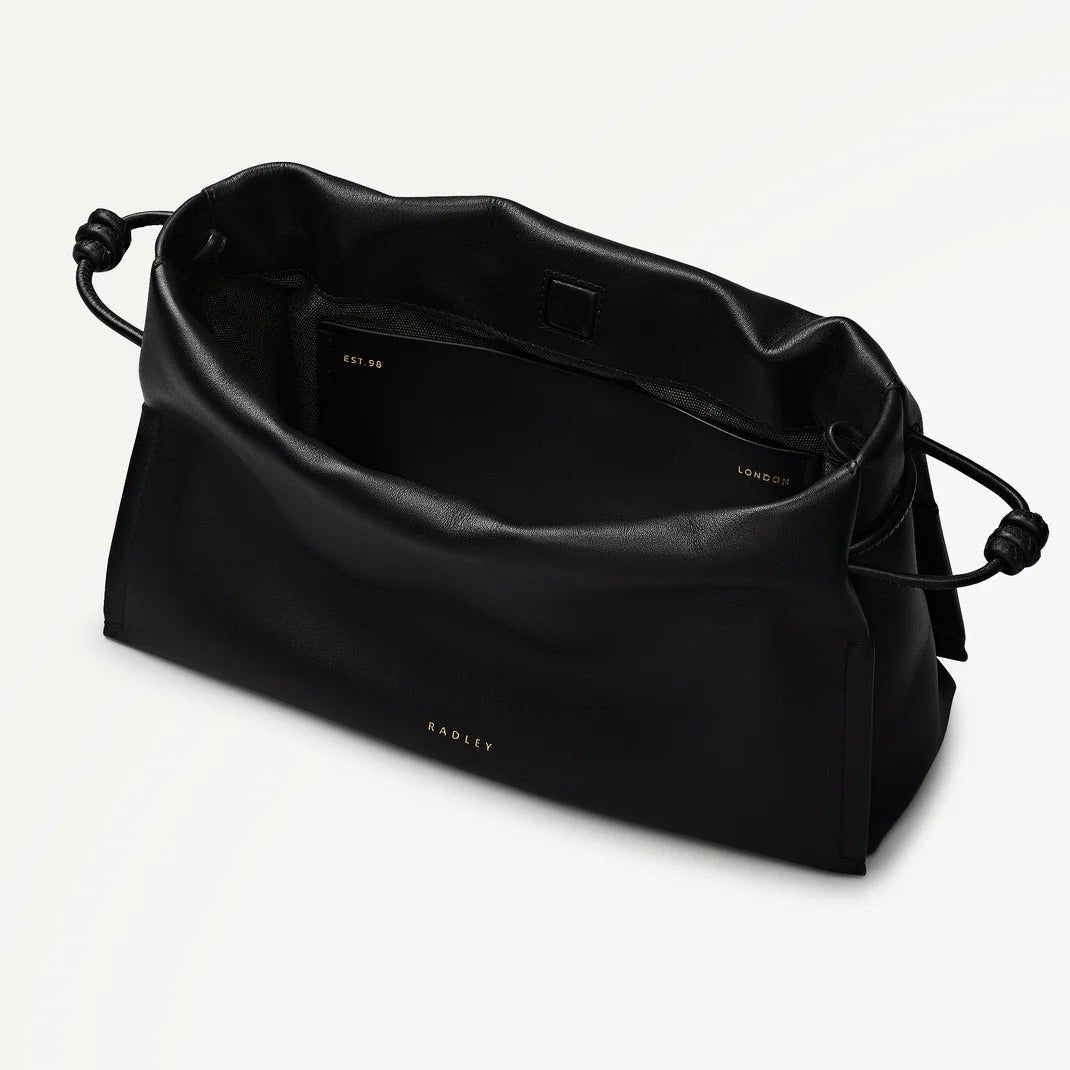Young Ideas & Henmores - Roxburgh Medium Chain Clutch Bag - Black - OS