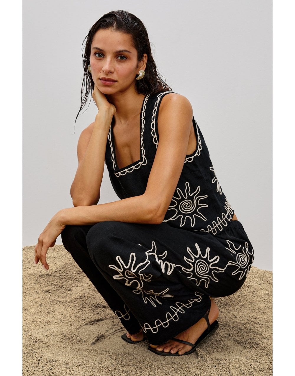 Young Ideas/Henmores - Akira Square Neck Sun Cropped Top - Black - S