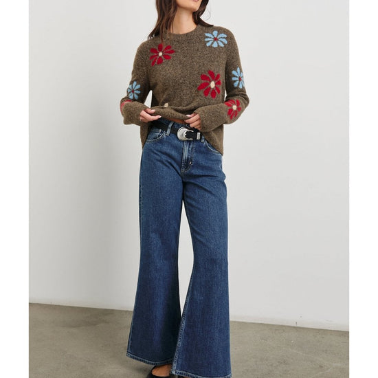 Young Ideas/Henmores - Anise Winter Floral Jumper - Brown - S