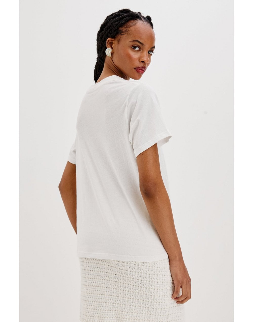 Young Ideas/Henmores - Bamba Bar Graphic T-Shirt - White - XS