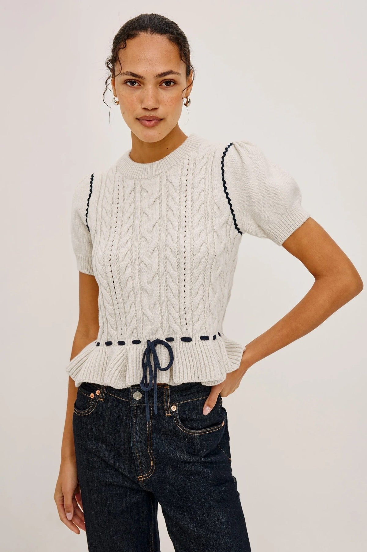 Young Ideas & Henmores -Chandi Knitted Short Sleeve Jumper -Heather Oat -S