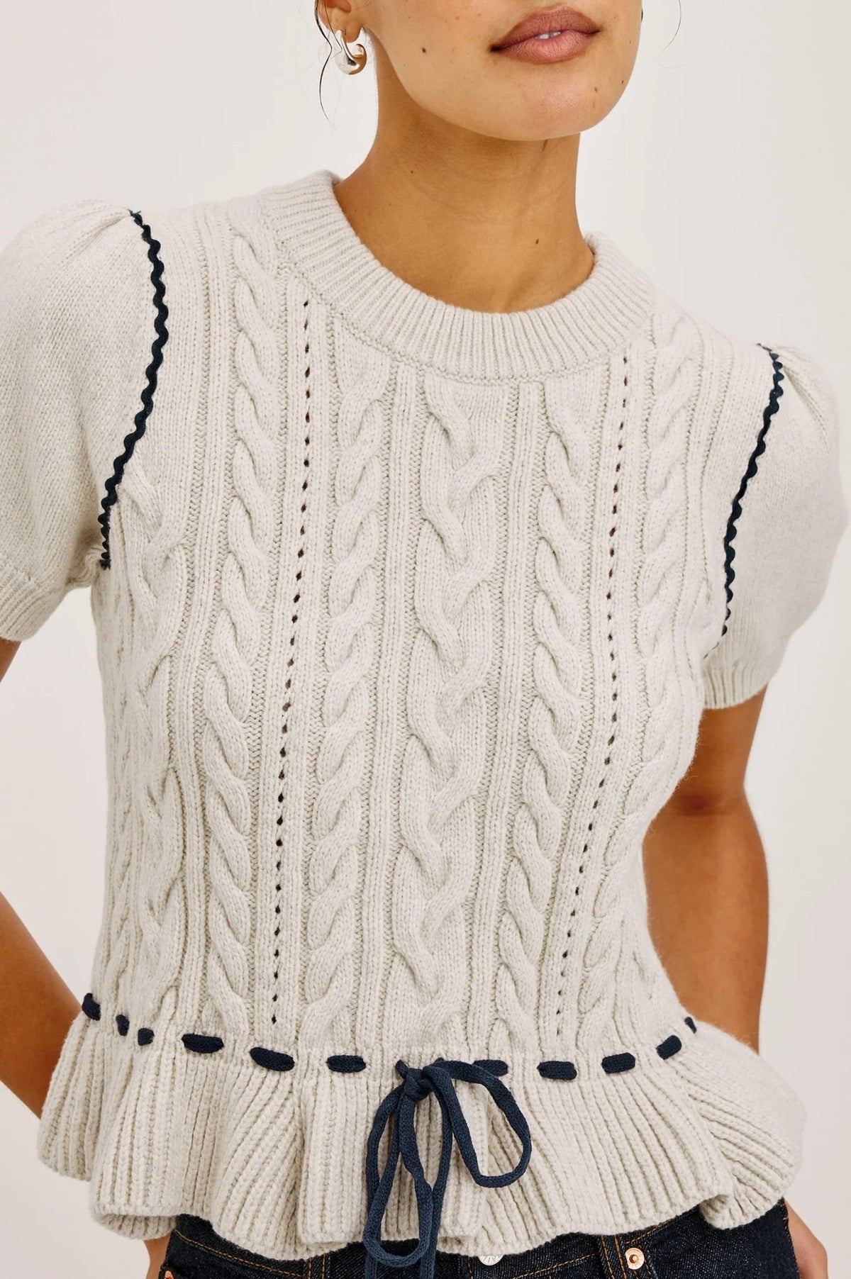 Young Ideas & Henmores -Chandi Knitted Short Sleeve Jumper -Heather Oat -S