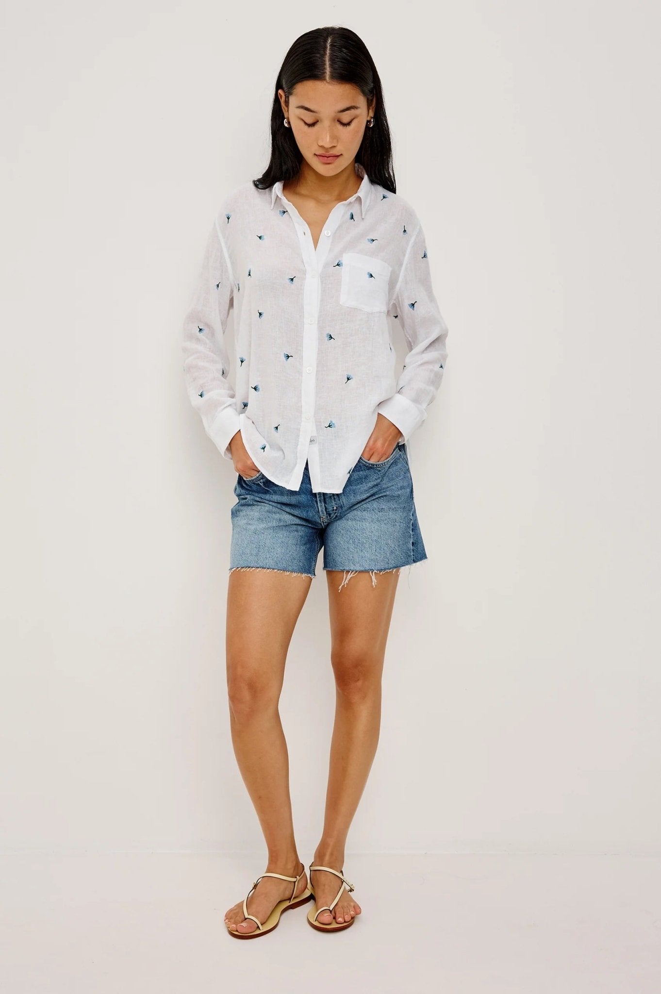 Young Ideas/Henmores - Charli Bluebell Carnations Long Sleeve Shirt - White - XS