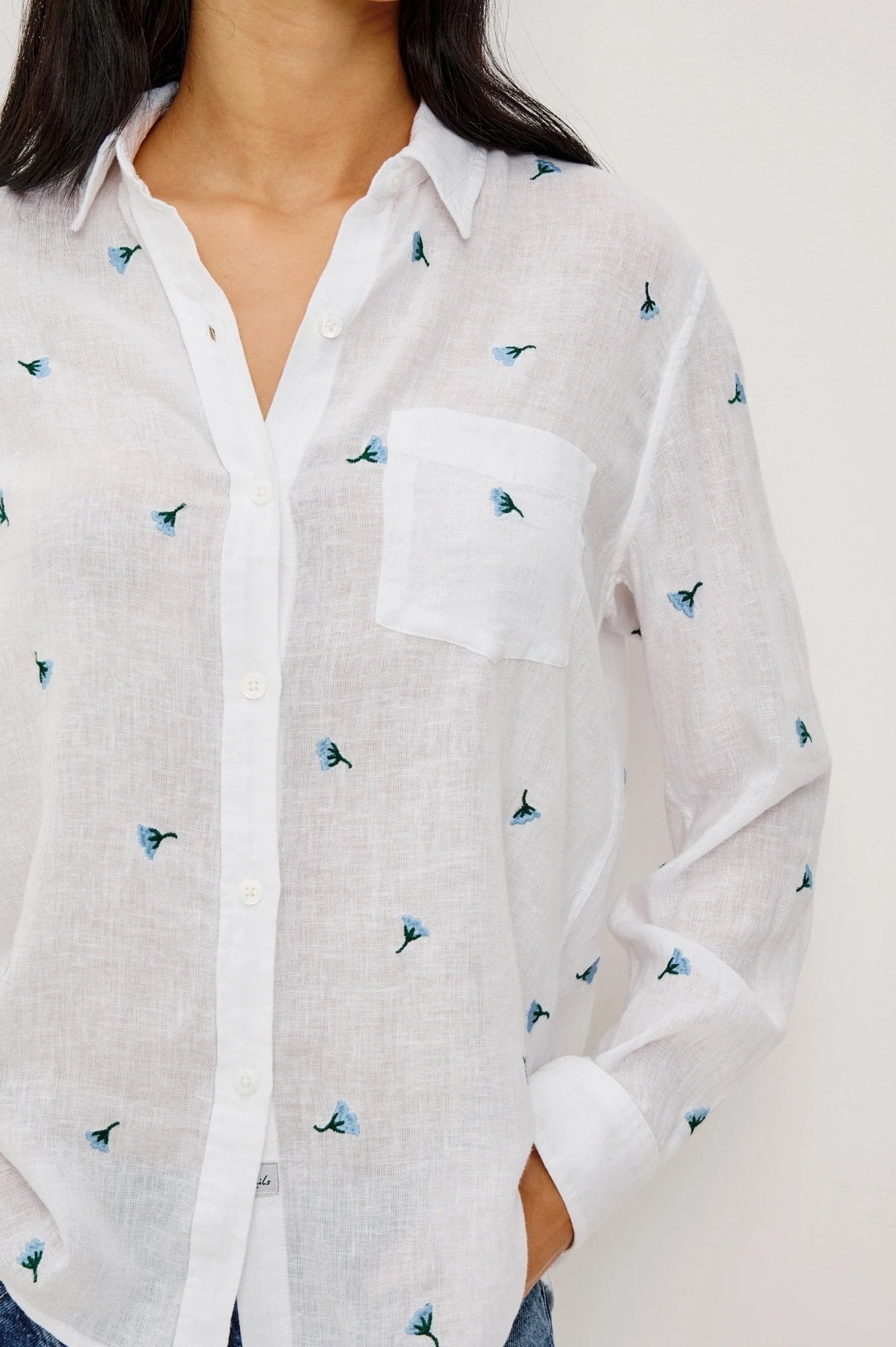 Young Ideas/Henmores - Charli Bluebell Carnations Long Sleeve Shirt - White - XS
